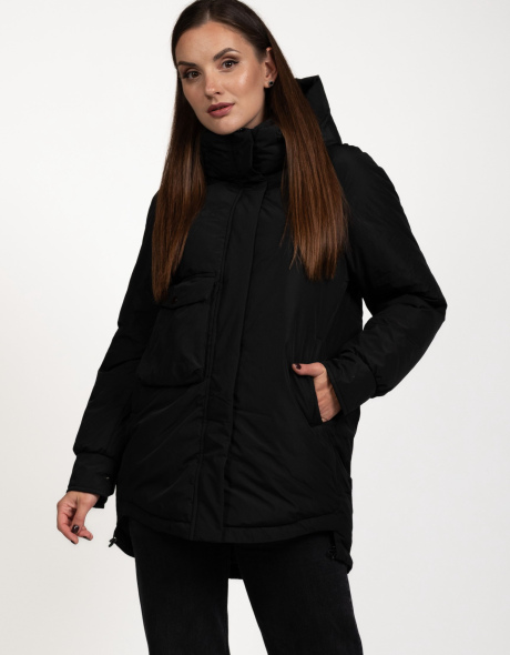 Зимняя куртка с биопухом черного цвета
