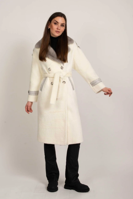 Двубортное меховое пальто белое-5