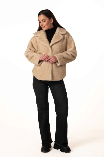 Жіноча шуба з екохутра з англійським коміром-9