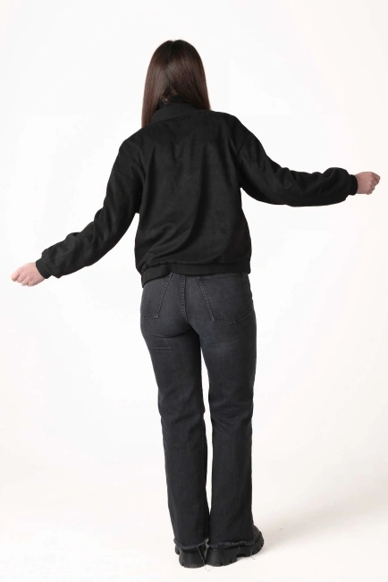 Жіноча куртка зі штучної замші чорна-2