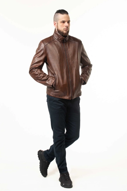 Шкіряна куртка у коричневому відтінку зі швами-7
