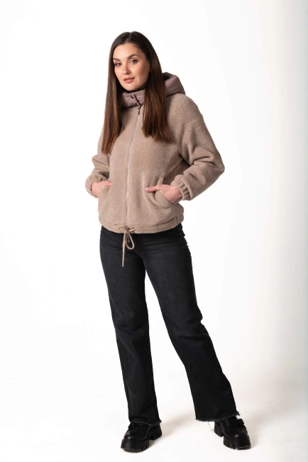 Жіноча шуба з екохутра-бомбер для зими-8