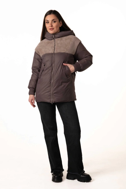 Біопуховик з екохутром коричневого кольору-6