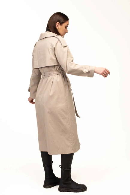 Женский текстильный тренч бежевого цвета-7