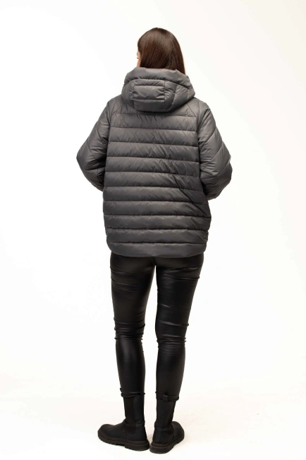 Демисезонная серая куртка с капюшоном-2