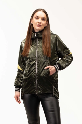 Женская куртка с капюшоном демисезонная