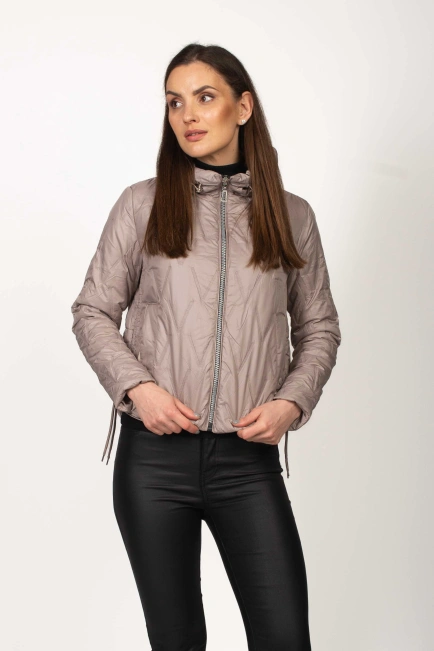 Жіноча куртка з куліскою на боках-3